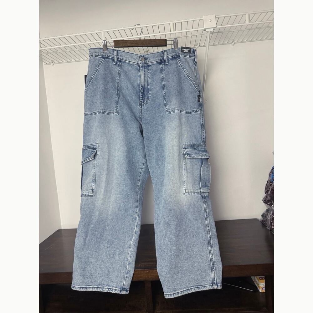 Silver Jeans Co. Denim Utility Cargo Jeans Mid Rise Straight Leg size 14W